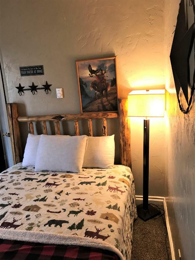 Drift Lodge Island Park Extérieur photo